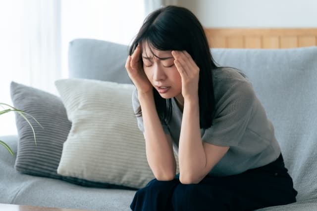 悲しい